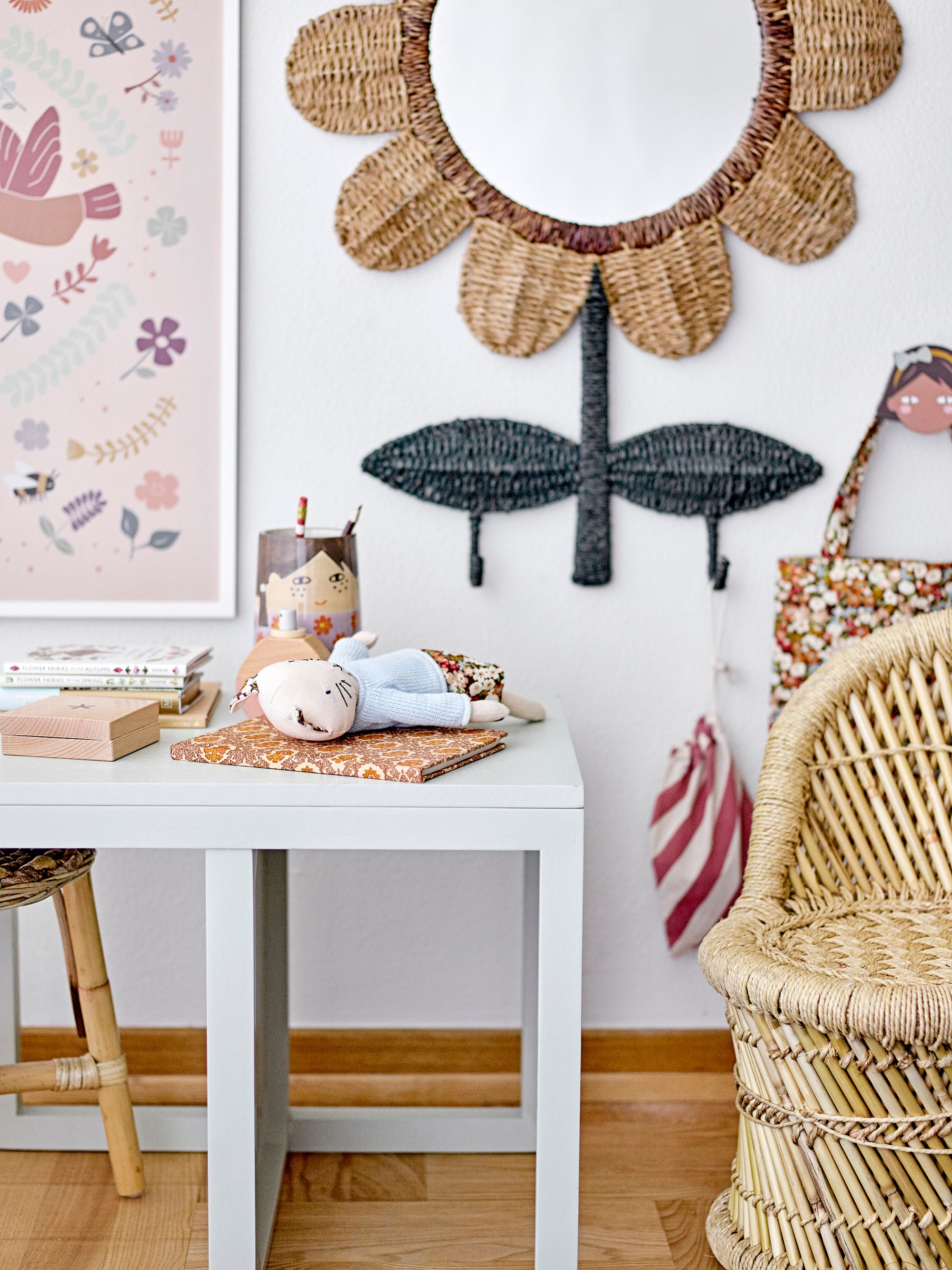 Bloomingville Silla Multiusos MINI Nan, Verde, Roble