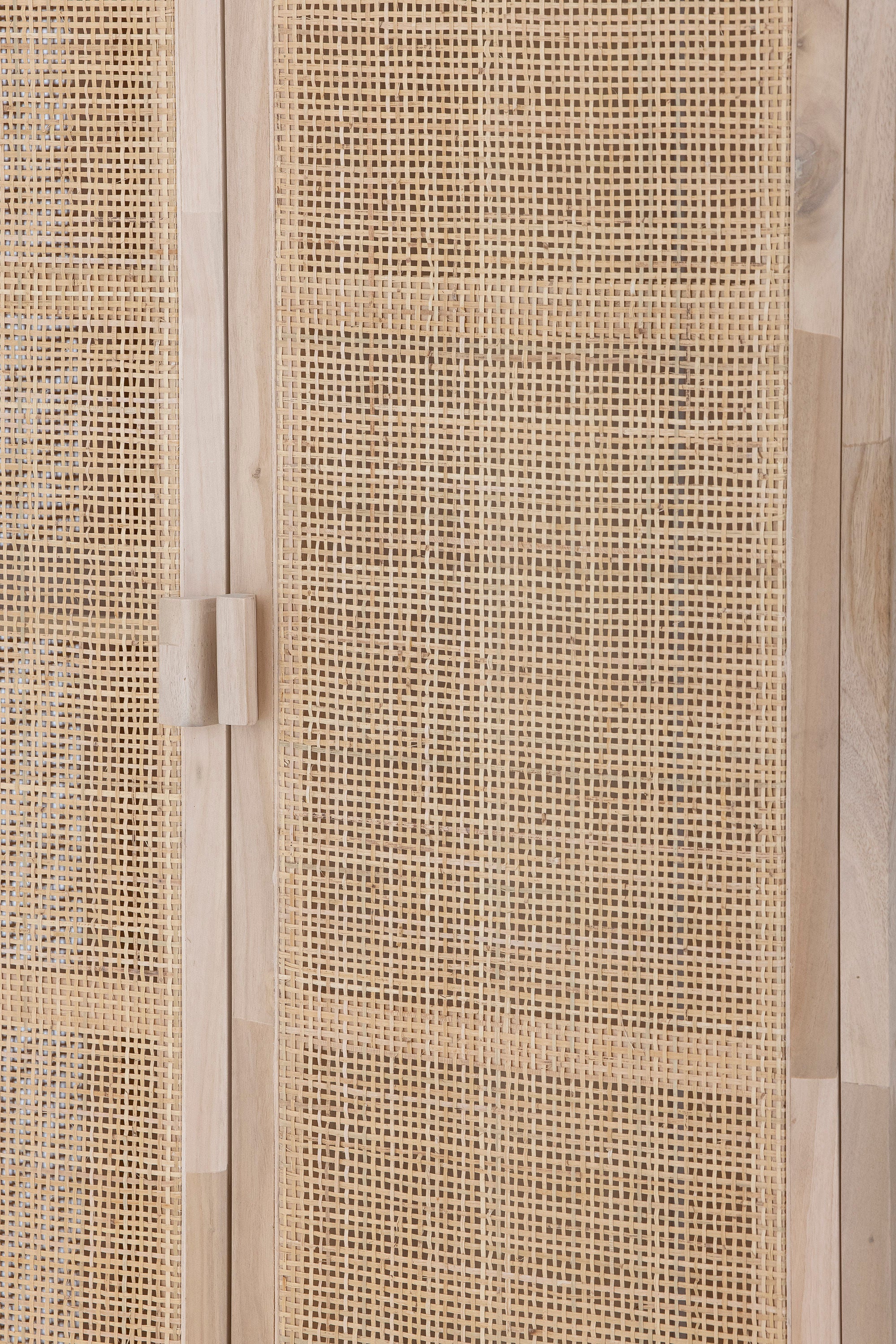 Bloomingville Marikka kabinet, Natuur, Gmelina hout