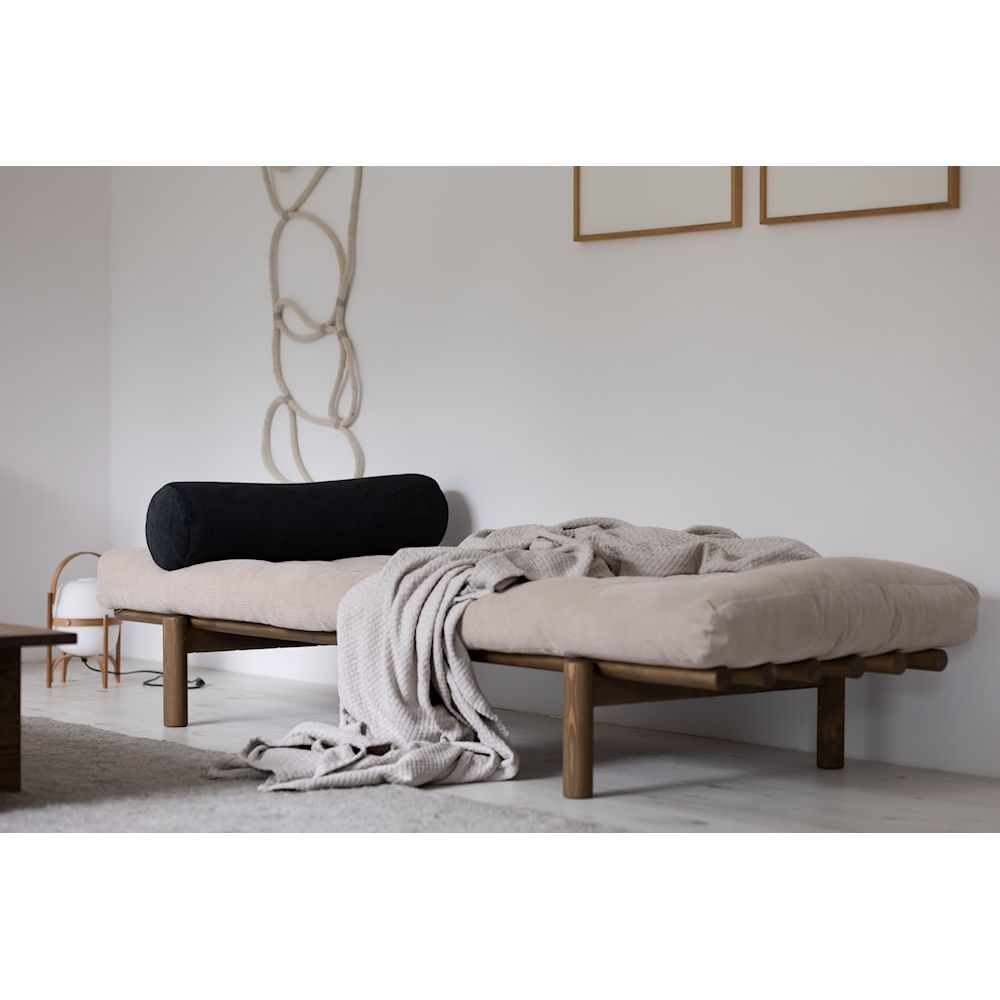 Karup Design NEXT DAYBED CAROB BROWN LACQUERED W. 4-LAYER MIXED MATTRESS SEAWEED