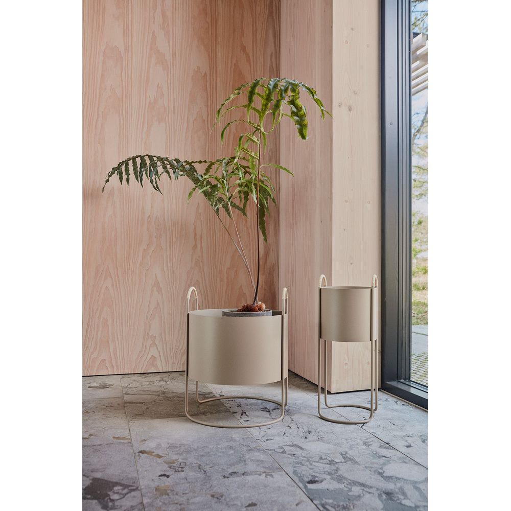 OYOY LIVING Maki Planter-Layer-Arcilla